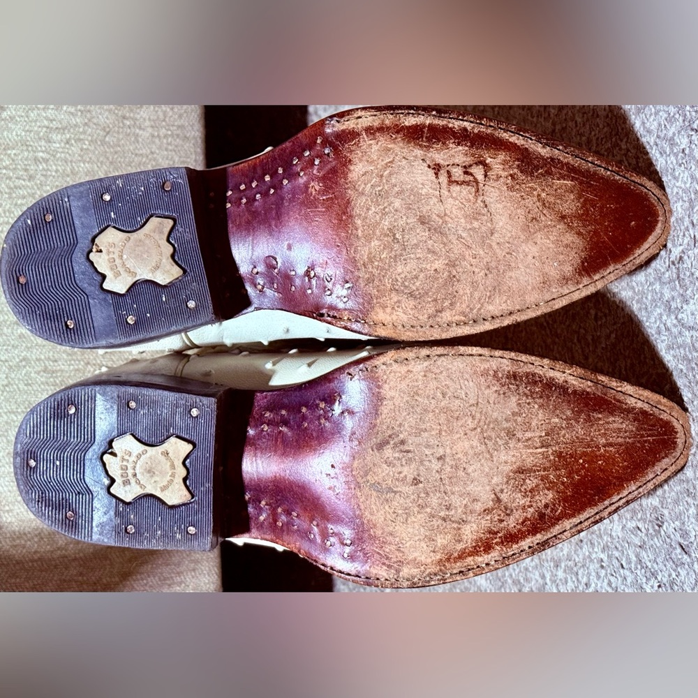 White Leather Boots with Intricate Stitching and Tall Shaft - Picture 7 of 14
